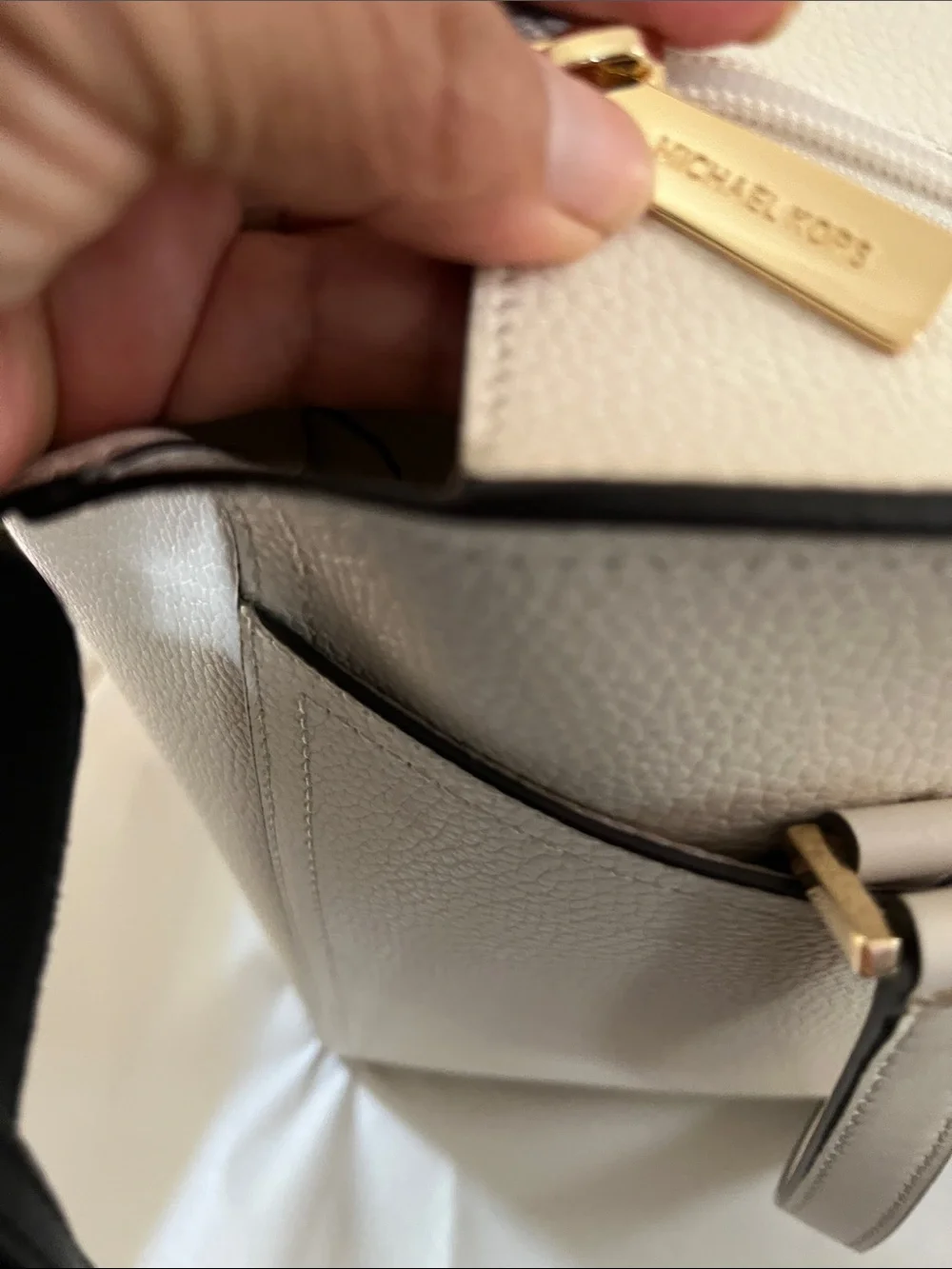 Michael Kors Pebbled Leather Tote in Light Gray and White set